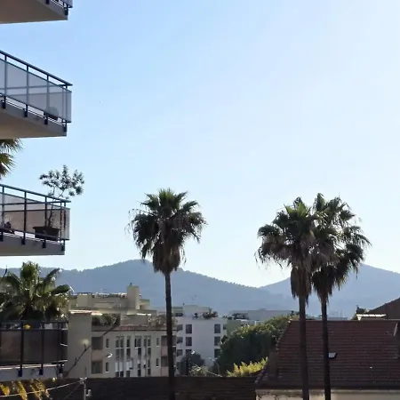 T3 Le Gambetta Climatise - Terrasse - Centre Apartment Hyeres