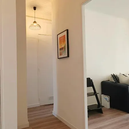 Apartment T3 Le Gambetta Climatise - Terrasse - Centre Hyeres